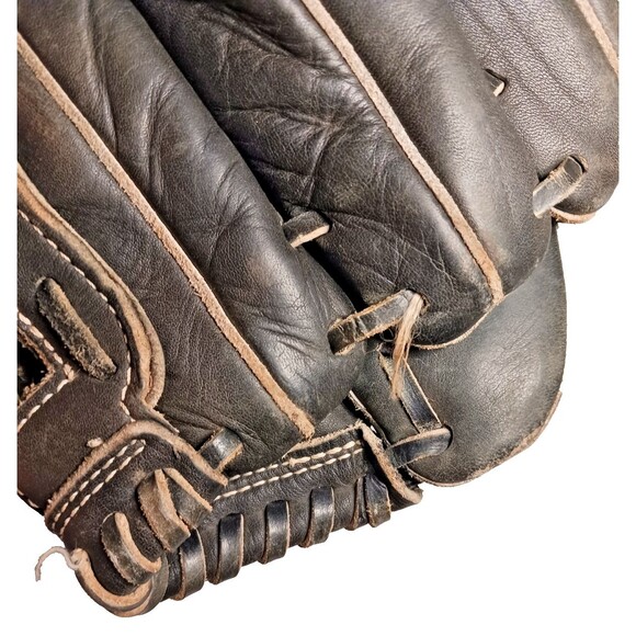 Wilson Baseball Glove 3284 Softball Right Handed Thrower Baseball Mitt Used - Picture 9 of 10